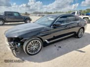 ✅ 2018 BMW 5 Series 540i • VIN: WBAJE5C52JWA95119 • Lot: 85512755. Wystawiony na Copart z przebiegiem 75 295 mil. Bezpłatny archiwum sprzedaży aukcyjnych z USA i szczegółowy raport historii pojazdu na DreamBid. Zdjęcie 1.