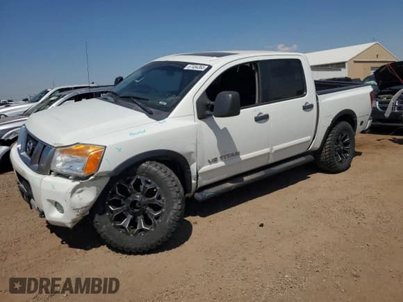 ✅ 2014 Nissan Titan SV • VIN: 1N6BA0EC8EN516445 • Lot: 67484365. Wystawiony na Copart z przebiegiem 76 989 mil. Bezpłatny archiwum sprzedaży aukcyjnych z USA i szczegółowy raport historii pojazdu na DreamBid. Zdjęcie 1.