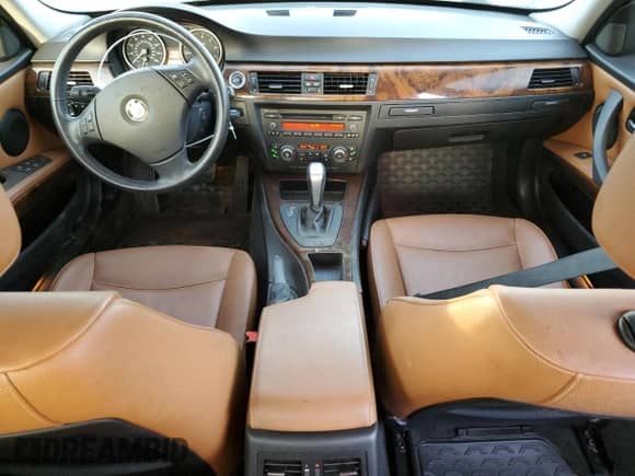 2011 BMW 3 Series 328i xDrive z VIN WBAPK7G59BNN87143, wystawiony jako Copart lot #87017235 z przebiegiem 121 735 mil mil oraz Szkoda całkowita • Salvage title. Historia ofert i sprzedaży dostępna na DreamBid. Obrazek 8.