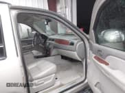 ✅ 2007 Chevrolet Suburban LT • VIN: 3GNFC16097G160454 • Lot: 43723778. Listed on IAAI with Not provided. Free auction sales archive from the USA and detailed vehicle history report at DreamBid. Image 5.