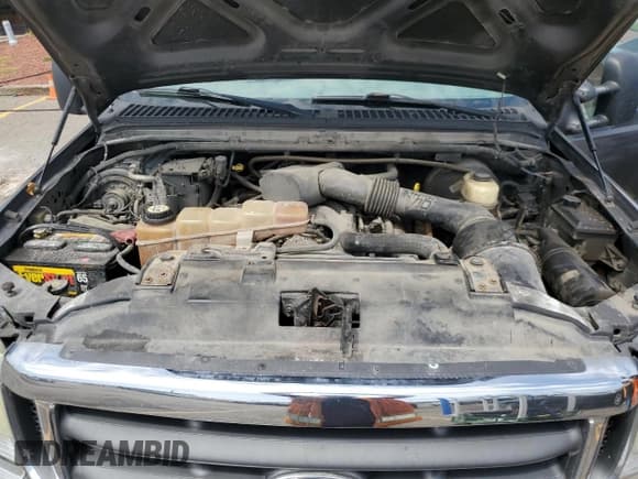 ✅ 2004 Ford F-250 XL • VIN: 1FTNW21S44EA74319 • Лот: 68739684. Опубликован ранее на Copart с пробегом 269 582 миль. Бесплатный доступ к архиву аукционных продаж из США и подробный отчёт об истории автомобиля на DreamBid. Изображение 11.