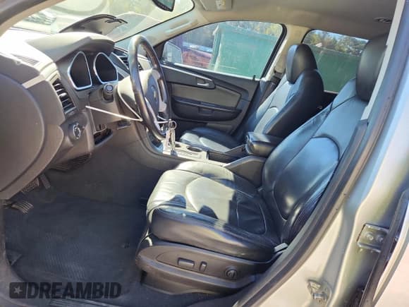 ✅ 2012 Chevrolet Traverse 2LT • VIN: 1GNKRJED9CJ290373 • Lot: 87024035. Wystawiony na Copart z przebiegiem 195 838 mil. Bezpłatny archiwum sprzedaży aukcyjnych z USA i szczegółowy raport historii pojazdu na DreamBid. Zdjęcie 7.