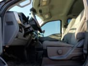 ✅ 2024 Ford F-250 XL • VIN: 1FT7W2BA2REC74895 • Lot: 84036845. Wystawiony na Copart z przebiegiem 85 221 mil. Bezpłatny archiwum sprzedaży aukcyjnych z USA i szczegółowy raport historii pojazdu na DreamBid. Zdjęcie 7.