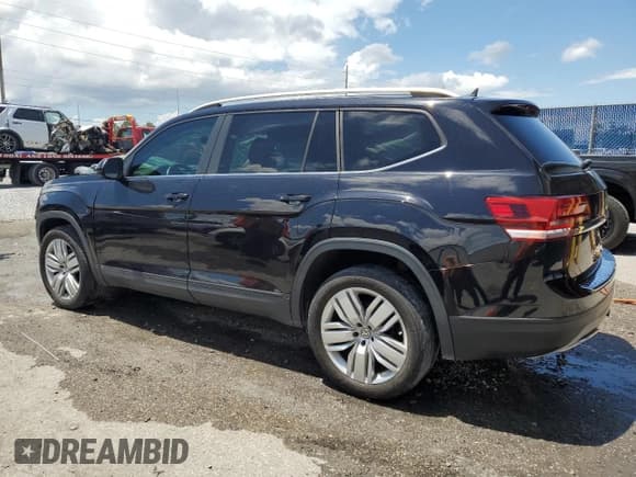 ✅ 2019 Volkswagen Atlas SE • VIN: 1V2WR2CA0KC546619 • Lot: 56296225. Listed on Copart with 105,777 mi. Free auction sales archive from the USA and detailed vehicle history report at DreamBid. Image 2.