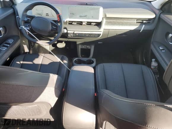 2023 Hyundai Ioniq 5 SEL с VIN KM8KN4AE7PU182631, выставлен на аукционе Copart как лот 75385923 с пробегом 4 838 миль миль и . История ставок и продаж доступна на DreamBid. Изображение 8.