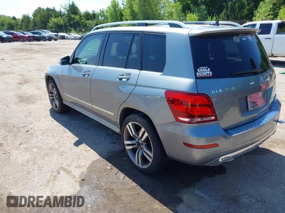 ✅ 2013 Mercedes-Benz GLK 350 • VIN: WDCGG5HB9DG142674 • Лот: 42896394. Опубликован ранее на IAAI с пробегом 137 684 миль. Бесплатный доступ к архиву аукционных продаж из США и подробный отчёт об истории автомобиля на DreamBid. Изображение 3.