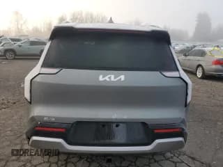 ✅ 2024 Kia EV9 Land • VIN: KNDADFS5XR6045008 • Lot: 82823844. Wystawiony na Copart z przebiegiem Nie podano. Bezpłatny archiwum sprzedaży aukcyjnych z USA i szczegółowy raport historii pojazdu na DreamBid. Zdjęcie 6.