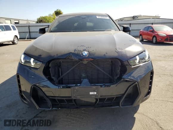 ✅ 2024 BMW X6 M60i • VIN: 5UX43EX04R9S22513 • Lot: 74380844. Wystawiony na Copart z przebiegiem 255 mil. Bezpłatny archiwum sprzedaży aukcyjnych z USA i szczegółowy raport historii pojazdu na DreamBid. Zdjęcie 5.