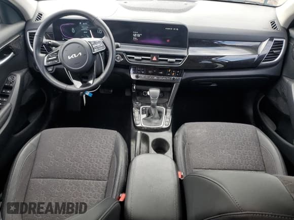 ✅ 2025 Kia Seltos S • VIN: KNDEUCAA0S7751418 • Lot: 90211735. Listed on Copart with 8,125 mi. Free auction sales archive from the USA and detailed vehicle history report at DreamBid. Image 8.