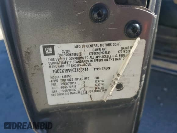 2006 Chevrolet Silverado 1500 LS z VIN 1GCEK19V96Z180314, wystawiony jako Copart lot #74316704 z przebiegiem 304 171 mil mil oraz Szkoda całkowita • Salvage title. Historia ofert i sprzedaży dostępna na DreamBid. Obrazek 12.