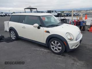 ✅ 2009 MINI Clubman • VIN: WMWML33529TX35122 • Lot: 43762814. Wystawiony na IAAI z przebiegiem 151 811 mil. Bezpłatny archiwum sprzedaży aukcyjnych z USA i szczegółowy raport historii pojazdu na DreamBid. Zdjęcie 1.
