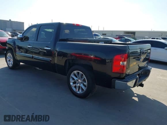 ✅ 2011 Chevrolet Silverado 1500 LT • VIN: 3GCPCSE09BG199316 • Lot: 43499589. Listed on IAAI with 203,616 mi. Free auction sales archive from the USA and detailed vehicle history report at DreamBid. Image 3.