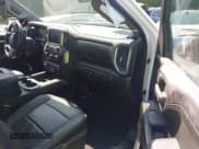 ✅ 2022 Chevrolet Silverado 1500 LT Trail Boss • VIN: 1GCPYFED7NZ146324 • Lot: 42416840. Wystawiony na IAAI z przebiegiem 69 309 mil. Bezpłatny archiwum sprzedaży aukcyjnych z USA i szczegółowy raport historii pojazdu na DreamBid. Zdjęcie 5.