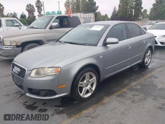 ✅ 2008 Audi A4 2.0T • VIN: WAUDF78E08A121171 • Lot: 43140111. Listed on IAAI with 155,286 mi. Free auction sales archive from the USA and detailed vehicle history report at DreamBid. Image 2.