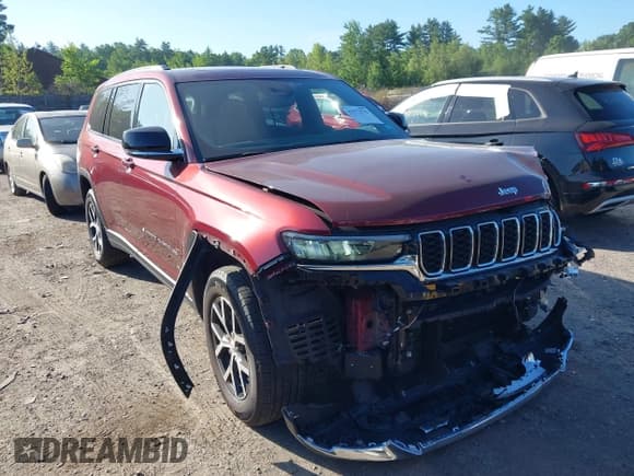 ✅ 2023 Jeep Grand Cherokee Limited • VIN: 1C4RJKBG6P8852746 • Lot: 42572515. Listed on IAAI with 52,503 mi. Free auction sales archive from the USA and detailed vehicle history report at DreamBid. Image 12.