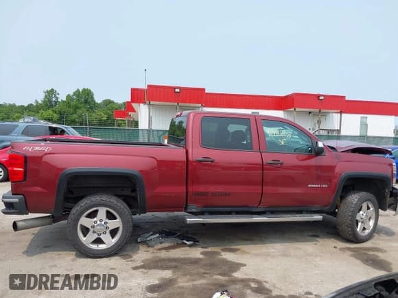 ✅ 2015 Chevrolet Silverado 2500HD LT • VIN: 1GC1KVE83FF102831 • Lot: 42411608. Listed on IAAI with 140,538 mi. Free auction sales archive from the USA and detailed vehicle history report at DreamBid. Image 13.
