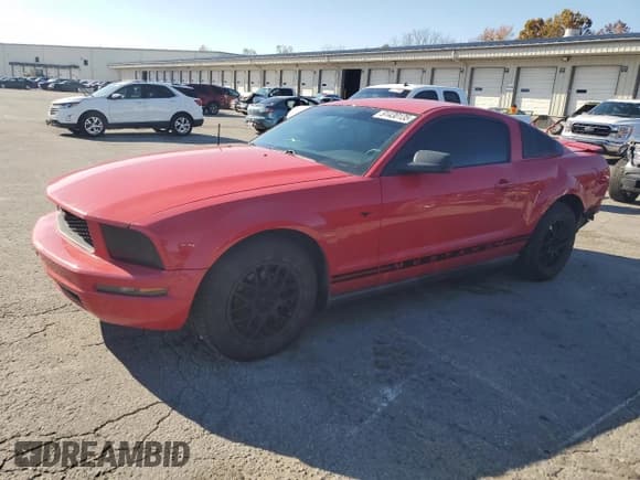 ✅ 2007 Ford Mustang Deluxe • VIN: 1ZVFT80N675292470 • Lot: 91430135. Wystawiony na Copart z przebiegiem 150 370 mil. Bezpłatny archiwum sprzedaży aukcyjnych z USA i szczegółowy raport historii pojazdu na DreamBid. Zdjęcie 1.