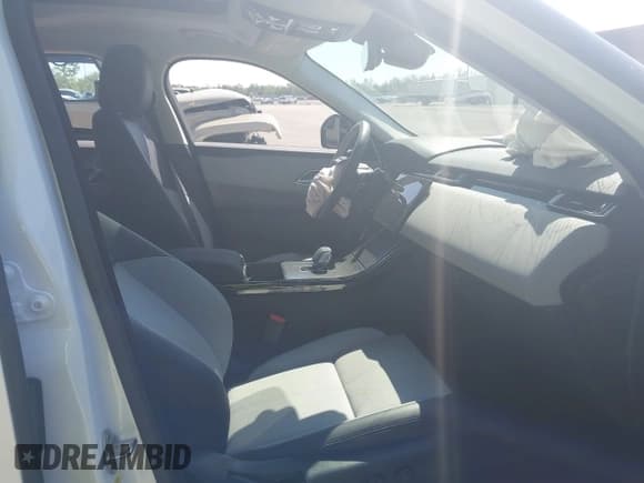 ✅ 2025 Land Rover Range Rover Velar Dynamic SE • VIN: SALYL2EX9SA802869 • Lot: 41793091. Listed on IAAI with 5,614 mi. Free auction sales archive from the USA and detailed vehicle history report at DreamBid. Image 5.