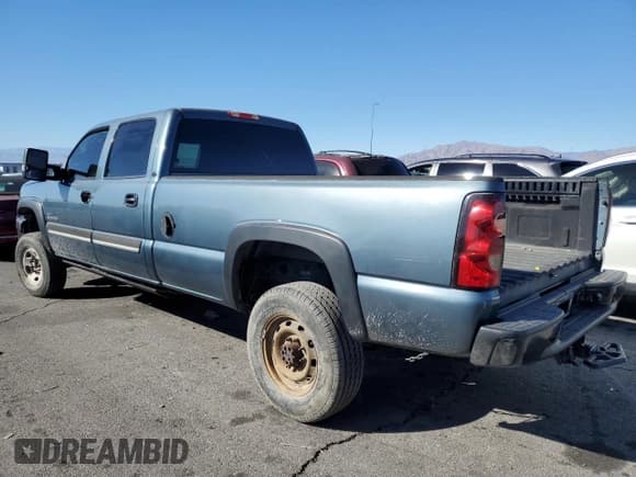 ✅ 2006 Chevrolet Silverado 2500HD LT1 • VIN: 1GCHC23D16F194368 • Лот: 48379025. Опубликован ранее на Copart с пробегом 135 673 миль. Бесплатный доступ к архиву аукционных продаж из США и подробный отчёт об истории автомобиля на DreamBid. Изображение 2.