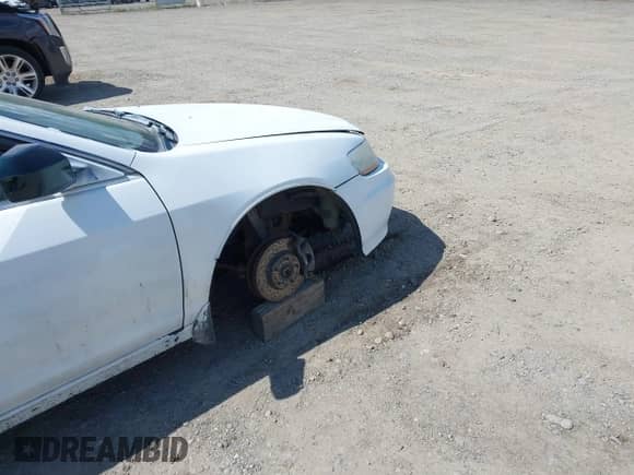 2001 Honda Accord EX с VIN 1HGCG22591A013582, выставлен на аукционе IAAI как лот 42402702 с пробегом 253 818 миль миль и . История ставок и продаж доступна на DreamBid. Изображение 16.