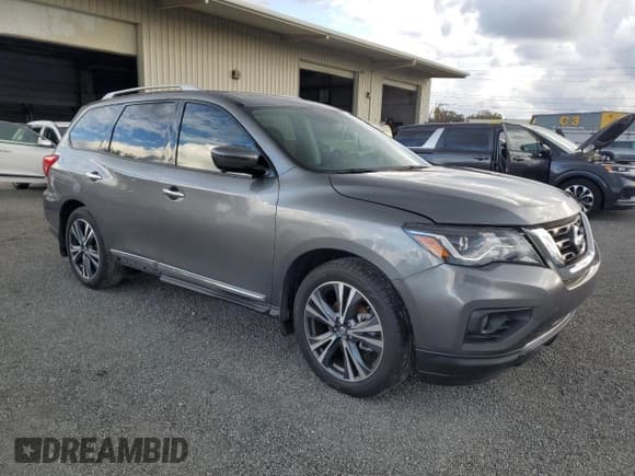 ✅ 2020 Nissan Pathfinder Platinum • VIN: 5N1DR2DN6LC632959 • Lot: 85457144. Wystawiony na Copart z przebiegiem Nie podano. Bezpłatny archiwum sprzedaży aukcyjnych z USA i szczegółowy raport historii pojazdu na DreamBid. Zdjęcie 4.