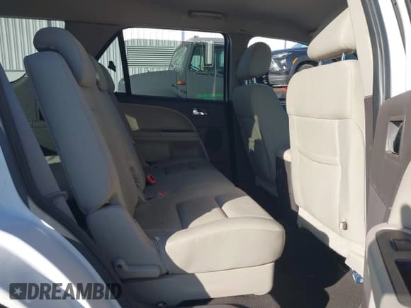 ✅ 2008 Ford Taurus X SEL • VIN: 1FMDK05W08GA03097 • Lot: 43534942. Wystawiony na IAAI z przebiegiem 188 358 mil. Bezpłatny archiwum sprzedaży aukcyjnych z USA i szczegółowy raport historii pojazdu na DreamBid. Zdjęcie 8.