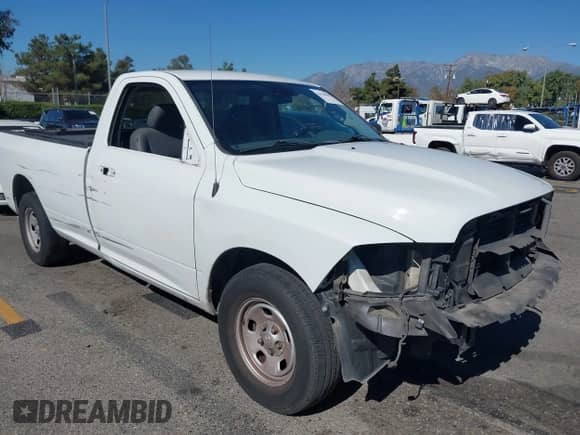 2017 Ram 1500 Tradesman with VIN 3C6JR6DGXHG741971, listed as a IAAI auction lot 43528890 with 187,496 mi miles and . Bid and sale history available at DreamBid. Image 1.