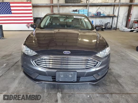 ✅ 2018 Ford Fusion SE • VIN: 3FA6P0HD4JR157843 • Lot: 86647585. Listed on Copart with 185,311 mi. Free auction sales archive from the USA and detailed vehicle history report at DreamBid. Image 5.