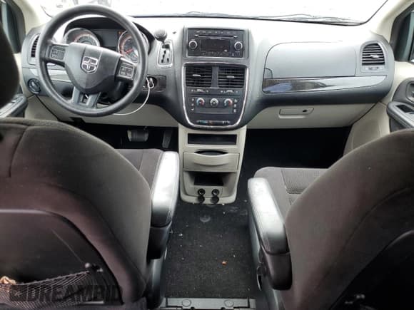 ✅ 2014 Dodge Grand Caravan SE • VIN: 2C4RDGBG4ER261188 • Лот: 62552865. Опубликован ранее на Copart с пробегом 168 335 миль. Бесплатный доступ к архиву аукционных продаж из США и подробный отчёт об истории автомобиля на DreamBid. Изображение 8.