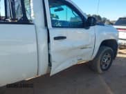 ✅ 2013 Chevrolet Silverado 2500HD Work Truck • VIN: 1GC0CVCG8DF200821 • Lot: 41566276. Wystawiony na IAAI z przebiegiem 325 319 mil. Bezpłatny archiwum sprzedaży aukcyjnych z USA i szczegółowy raport historii pojazdu na DreamBid. Zdjęcie 6.