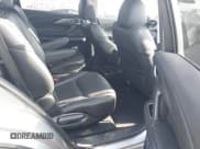✅ 2023 Mazda CX-9 Touring • VIN: JM3TCBCY5P0657430 • Lot: 43709456. Wystawiony na IAAI z przebiegiem 42 543 mil. Bezpłatny archiwum sprzedaży aukcyjnych z USA i szczegółowy raport historii pojazdu na DreamBid. Zdjęcie 8.