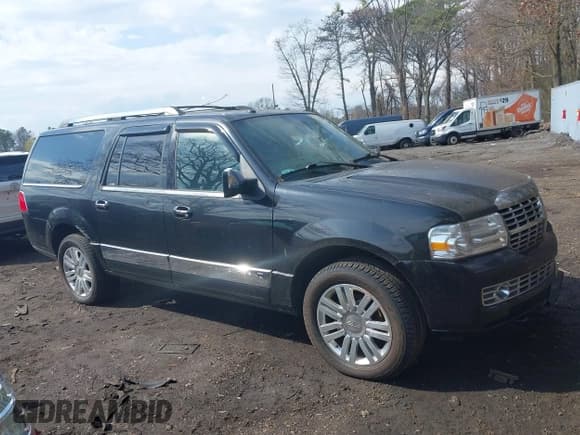✅ 2014 Lincoln Navigator • VIN: 5LMJJ3J56EEL04885 • Lot: 42051762. Listed on IAAI with 162,851 mi. Free auction sales archive from the USA and detailed vehicle history report at DreamBid. Image 13.
