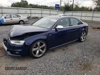 ✅ 2014 Audi S4 Premium Plus • VIN: WAUBGAFL0EA013213 • Lot: 83752005. Wystawiony na Copart z przebiegiem 126 477 mil. Bezpłatny archiwum sprzedaży aukcyjnych z USA i szczegółowy raport historii pojazdu na DreamBid. Zdjęcie 1.