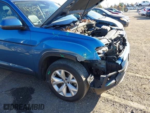 ✅ 2019 Volkswagen Atlas SE • VIN: 1V2UR2CA8KC581156 • Lot: 43691504. Listed on IAAI with 110,963 mi. Free auction sales archive from the USA and detailed vehicle history report at DreamBid. Image 18.