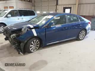 2017 Hyundai Sonata Sport z VIN 5NPE34AF4HH556852, wystawiony jako IAAI lot #43528287 z przebiegiem 92 007 mil mil oraz . Historia ofert i sprzedaży dostępna na DreamBid. Obrazek 2.