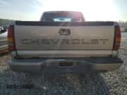 ✅ 2001 Chevrolet Silverado 1500 • VIN: 1GCEC14W11Z128083 • Лот: 79740564. Опубликован ранее на Copart с пробегом 336 376 миль. Бесплатный доступ к архиву аукционных продаж из США и подробный отчёт об истории автомобиля на DreamBid. Изображение 6.