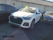 ✅ 2023 Audi Q5 S line Premium • VIN: WA1GAAFY9P2195233 • Lot: 43529601. Wystawiony na IAAI z przebiegiem 24 731 mil. Bezpłatny archiwum sprzedaży aukcyjnych z USA i szczegółowy raport historii pojazdu na DreamBid. Zdjęcie 2.