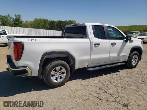 ✅ 2020 GMC Sierra 1500 • VIN: 1GTR9AEF6LZ294813 • Лот: 53626405. Опубликован ранее на Copart с пробегом 68 971 миль. Бесплатный доступ к архиву аукционных продаж из США и подробный отчёт об истории автомобиля на DreamBid. Изображение 3.