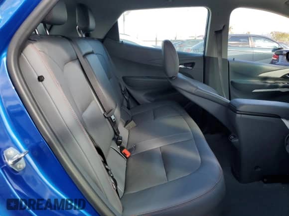 2020 Chevrolet Bolt EV 2LT z VIN 1G1FX6S03L4104381, wystawiony jako Copart lot #71223745 z przebiegiem 59 240 mil mil oraz Szkoda całkowita • Salvage title. Historia ofert i sprzedaży dostępna na DreamBid. Obrazek 10.