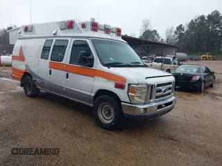 ✅ 2013 Ford E-Series Commercial • VIN: 1FDSS3ES9DDA09286 • Лот: 41563966. Опубликован ранее на IAAI с пробегом 336 040 миль. Бесплатный доступ к архиву аукционных продаж из США и подробный отчёт об истории автомобиля на DreamBid. Изображение 1.