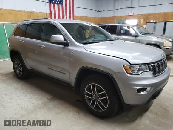 ✅ 2020 Jeep Grand Cherokee Laredo E • VIN: 1C4RJFAGXLC350354 • Лот: 90310195. Опубликован ранее на Copart с пробегом 70 833 миль. Бесплатный доступ к архиву аукционных продаж из США и подробный отчёт об истории автомобиля на DreamBid. Изображение 4.
