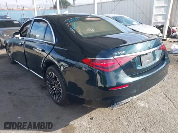 ✅ 2022 Mercedes-Benz S 580 • VIN: W1K6G7GB6NA151826 • Lot: 41313174. Listed on IAAI with 18,123 mi. Free auction sales archive from the USA and detailed vehicle history report at DreamBid. Image 3.