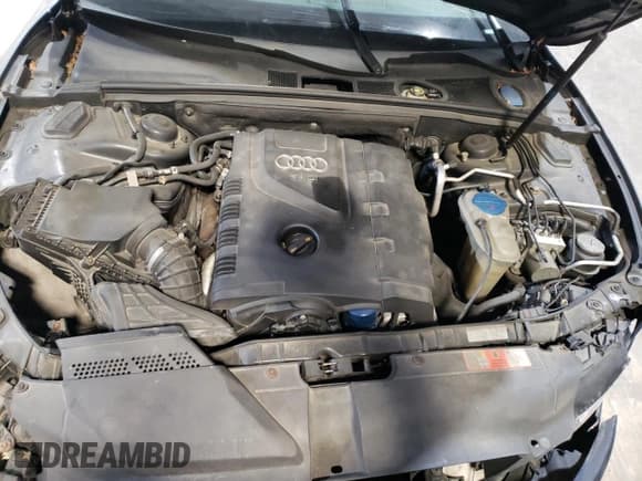 ✅ 2010 Audi A5 Premium Plus • VIN: WAURFAFRXAA028950 • Lot: 41447175. Wystawiony na Copart z przebiegiem 57 901 mil. Bezpłatny archiwum sprzedaży aukcyjnych z USA i szczegółowy raport historii pojazdu na DreamBid. Zdjęcie 12.