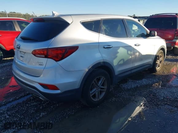 ✅ 2017 Hyundai Santa Fe 2.4L • VIN: 5XYZTDLB4HG391663 • Lot: 43924601. Listed on IAAI with 118,778 mi. Free auction sales archive from the USA and detailed vehicle history report at DreamBid. Image 4.