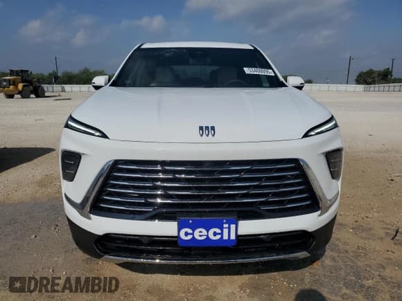 ✅ 2025 Buick Enclave Preferred • VIN: 5GAERARS6SJ154670 • Lot: 53400095. Listed on Copart with 18 mi. Free auction sales archive from the USA and detailed vehicle history report at DreamBid. Image 5.