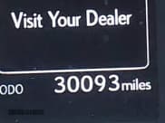 ✅ 2022 Lexus GX 460 • VIN: JTJKM7BX0N5318806 • Lot: 41913130. Wystawiony na IAAI z przebiegiem 30 093 mil. Bezpłatny archiwum sprzedaży aukcyjnych z USA i szczegółowy raport historii pojazdu na DreamBid. Zdjęcie 16.