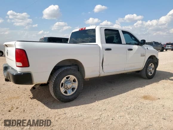 ✅ 2018 Ram 2500 Tradesman • VIN: 3C6TR4CT6JG336062 • Lot: 60298995. Wystawiony na Copart z przebiegiem 242 523 mil. Bezpłatny archiwum sprzedaży aukcyjnych z USA i szczegółowy raport historii pojazdu na DreamBid. Zdjęcie 3.