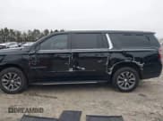 ✅ 2021 Chevrolet Suburban LT • VIN: 1GNSKCKD5MR391000 • Lot: 41775850. Wystawiony na IAAI z przebiegiem 197 353 mil. Bezpłatny archiwum sprzedaży aukcyjnych z USA i szczegółowy raport historii pojazdu na DreamBid. Zdjęcie 14.