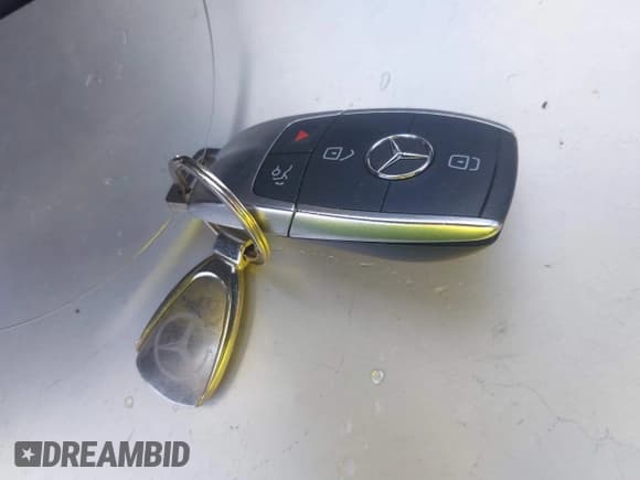 ✅ 2019 Mercedes-Benz C 300 • VIN: WDDWJ8DB1KF844216 • Lot: 41824556. Listed on IAAI with 104,530 mi. Free auction sales archive from the USA and detailed vehicle history report at DreamBid. Image 11.