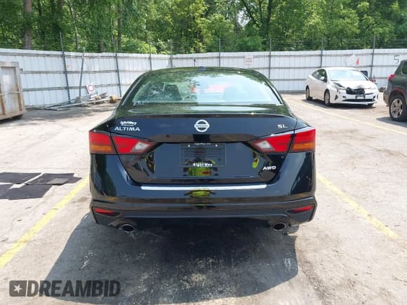 ✅ 2021 Nissan Altima SL • VIN: 1N4BL4EW9MN340105 • Lot: 42431637. Listed on IAAI with 74,695 mi. Free auction sales archive from the USA and detailed vehicle history report at DreamBid. Image 17.
